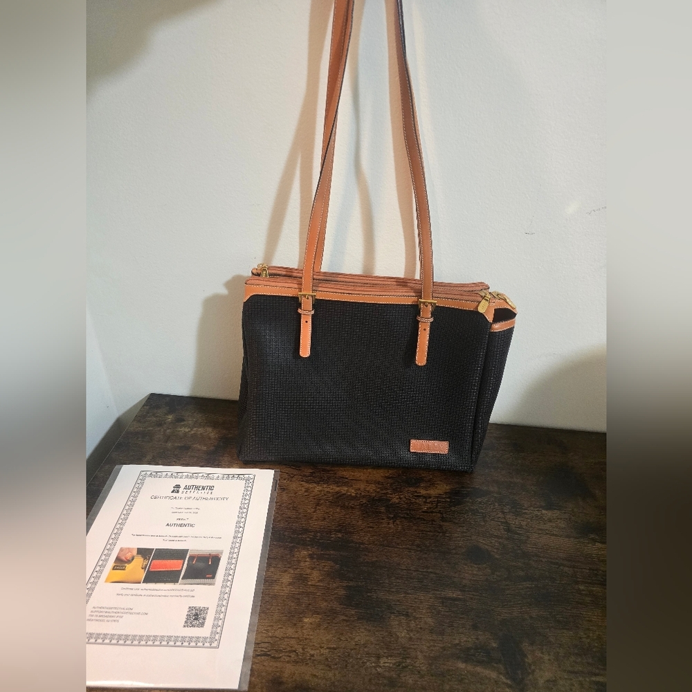BALLY Vintage Black And Tan Leather Tote - RARE, Elegant Beauty. Comes With COA - Picture 4 of 11